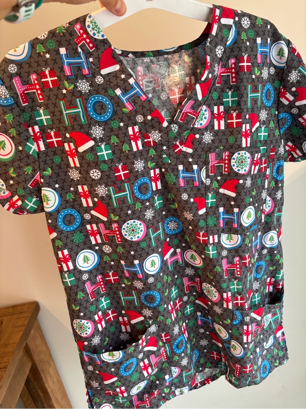 XS Christmas 'Ho Ho Ho' Scrub Top